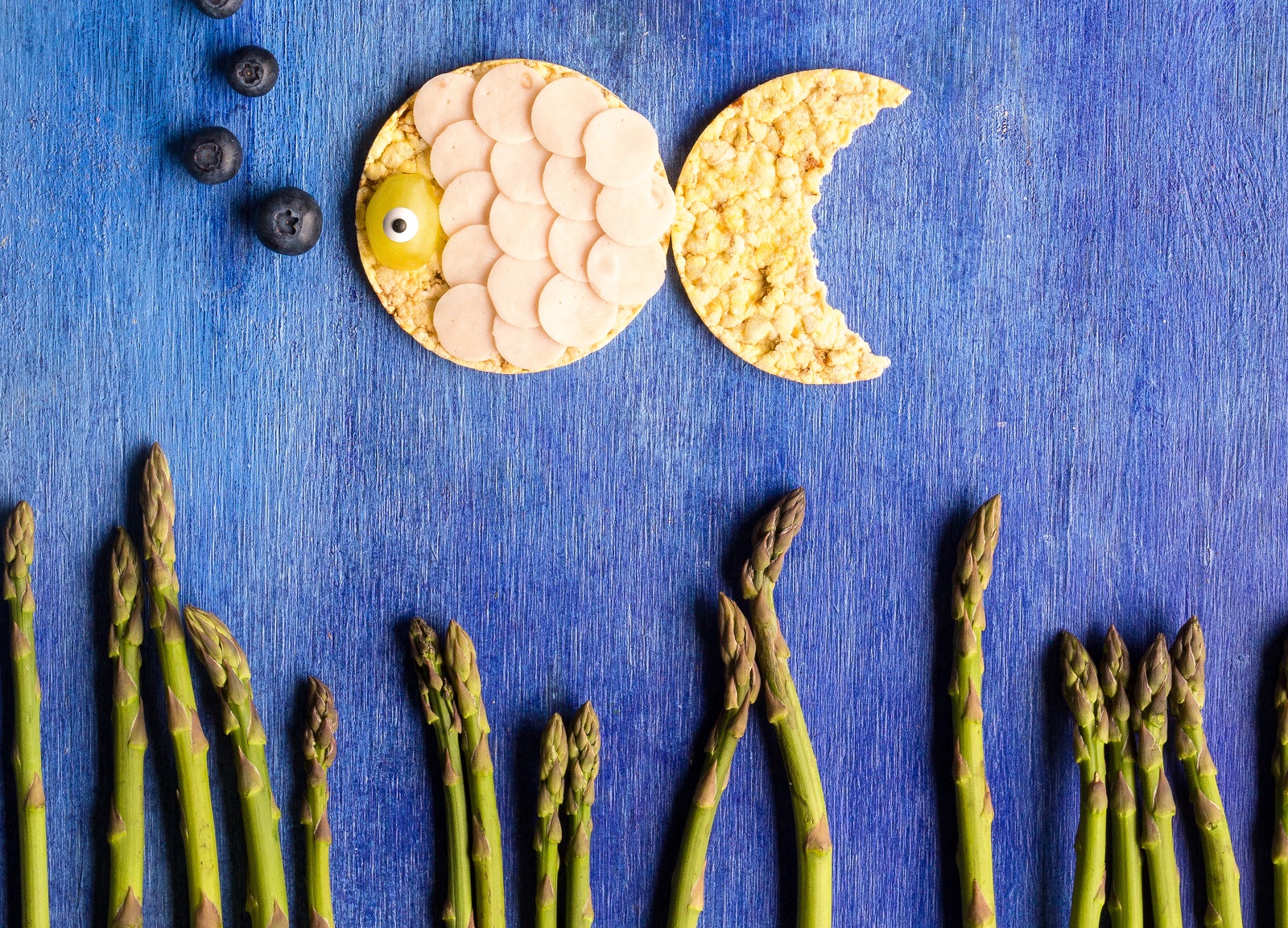 Fun with food, Fish shaped CORN THINS slices made with turkey & asparagus