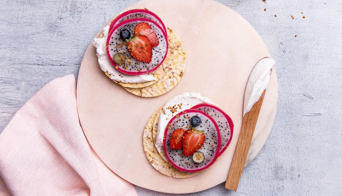 Great snack idea of dragon fruit, coconut yoghurt, strawberries & blueberries on CORN THINS slices