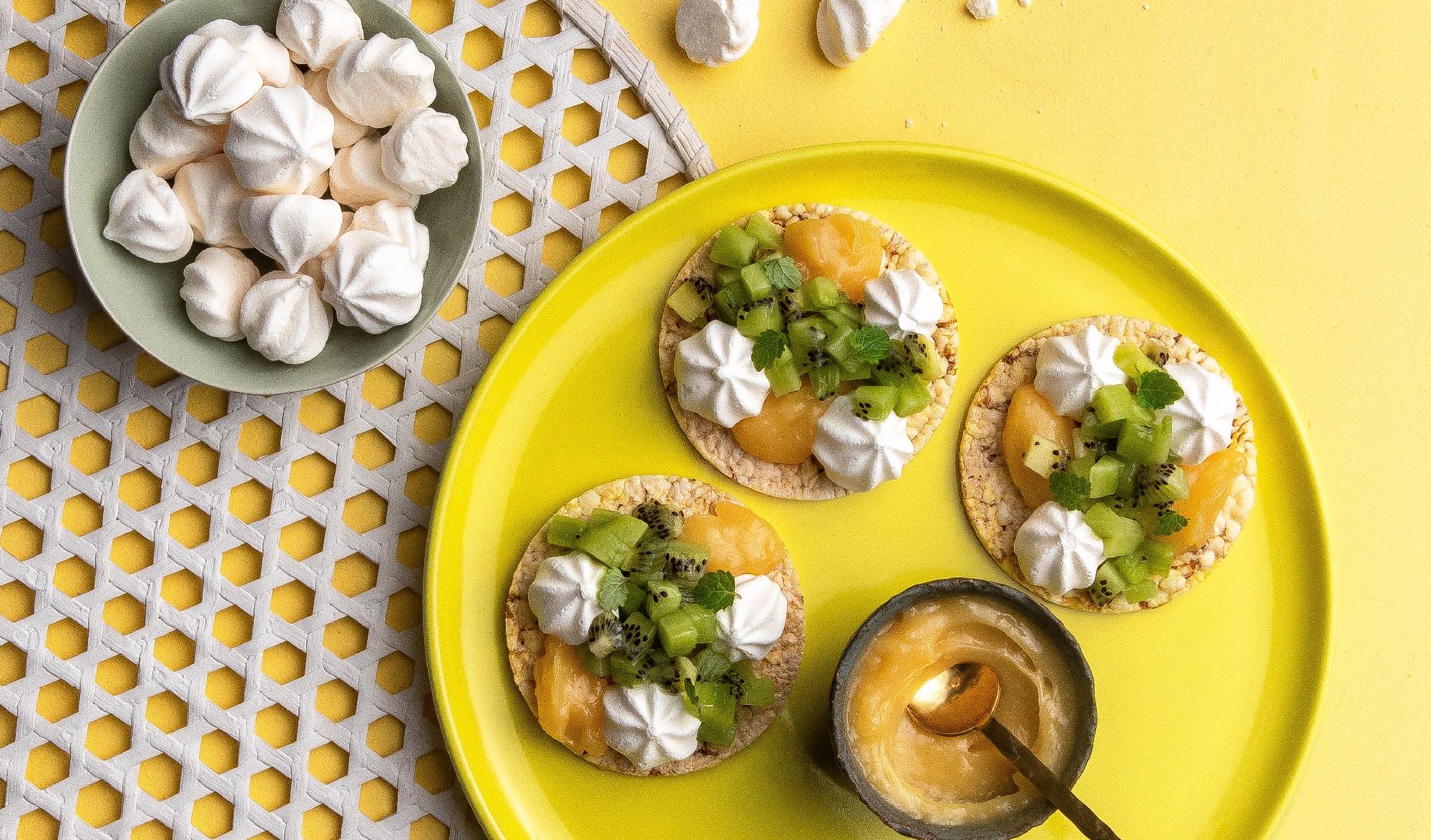 Lemon curd, meringue, & kiwi fruit on CORN THINS slices