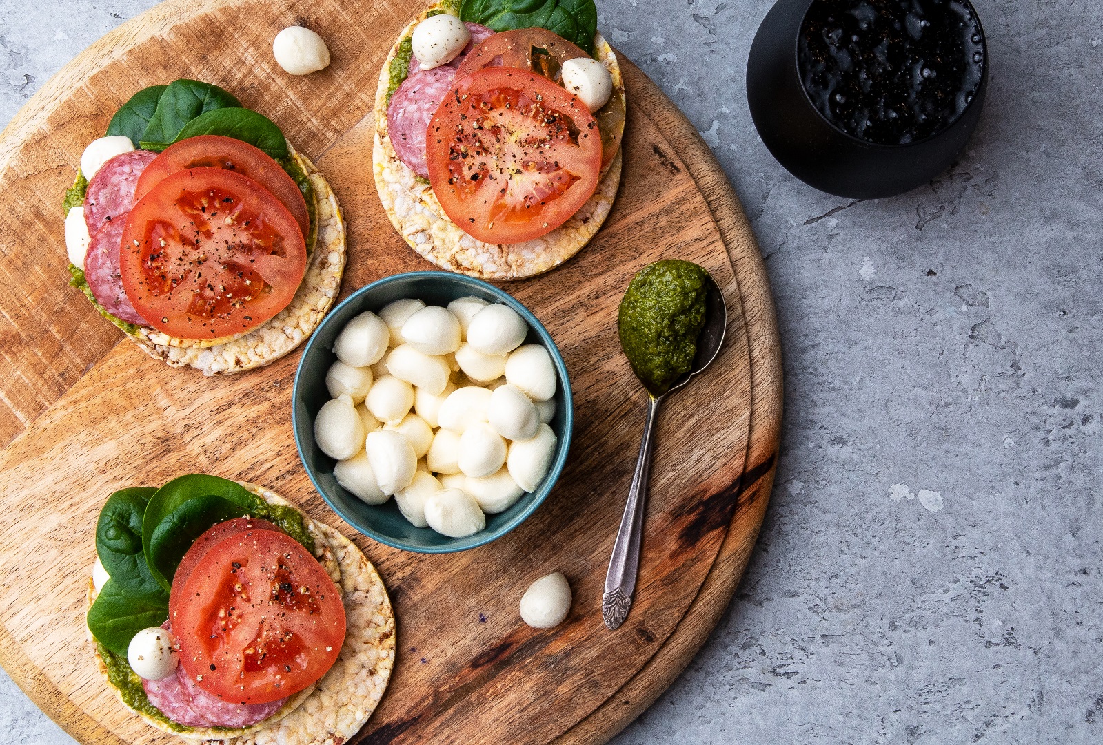 Pesto, Salami, Tomato, Baby Spinach & Bocconcini on Corn Thins slices for lunch