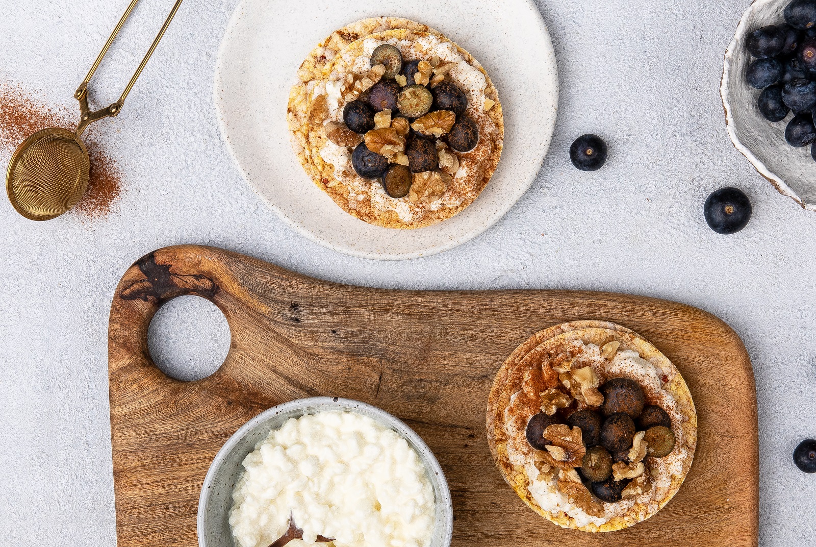 Cottage Cheese, Blueberries, Walnuts & Cinnamon on Corn Thins slices for a gluten free, vegetarian breakfast