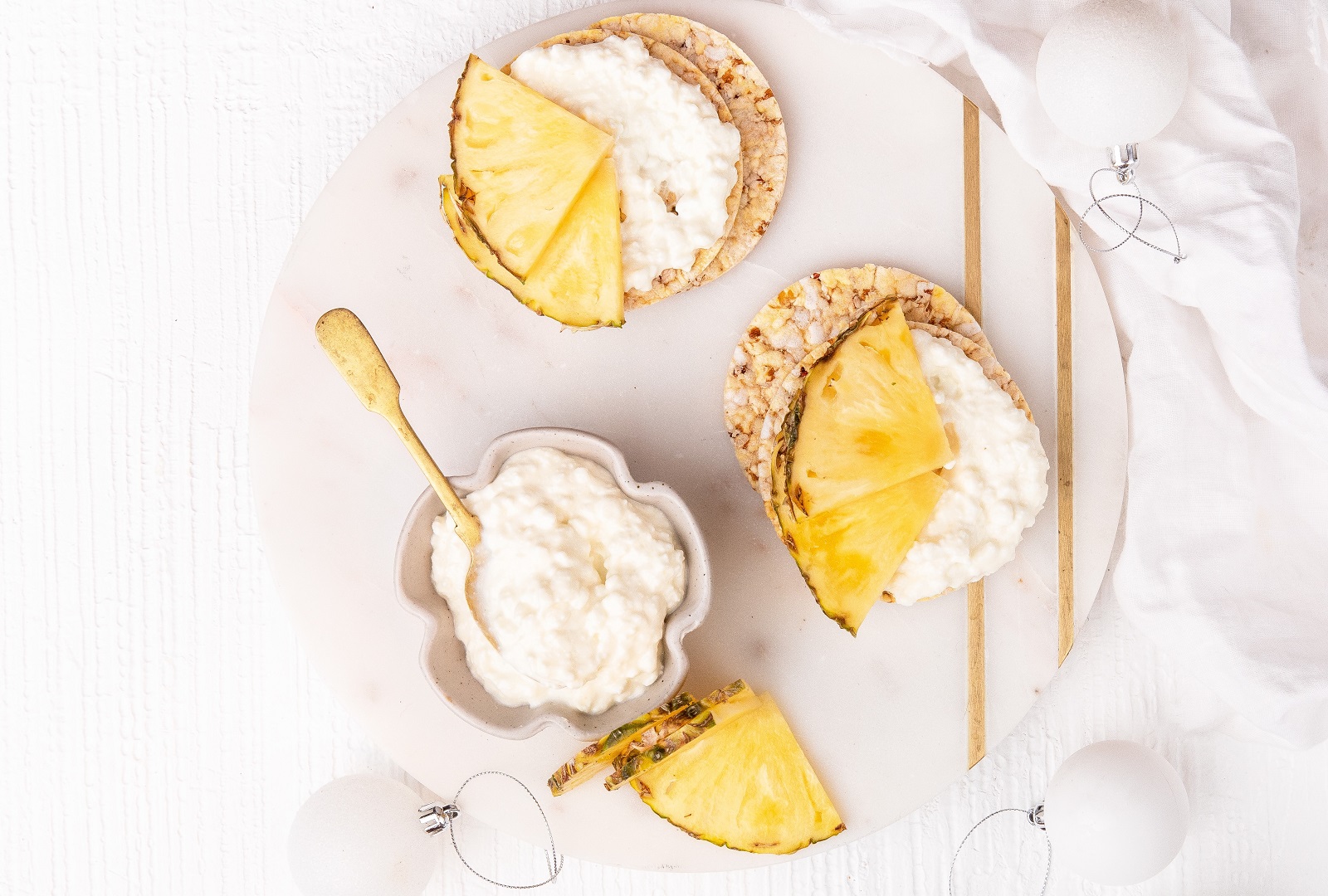 Cottage Cheese & Pineapple on Corn Thins slices for breakfast