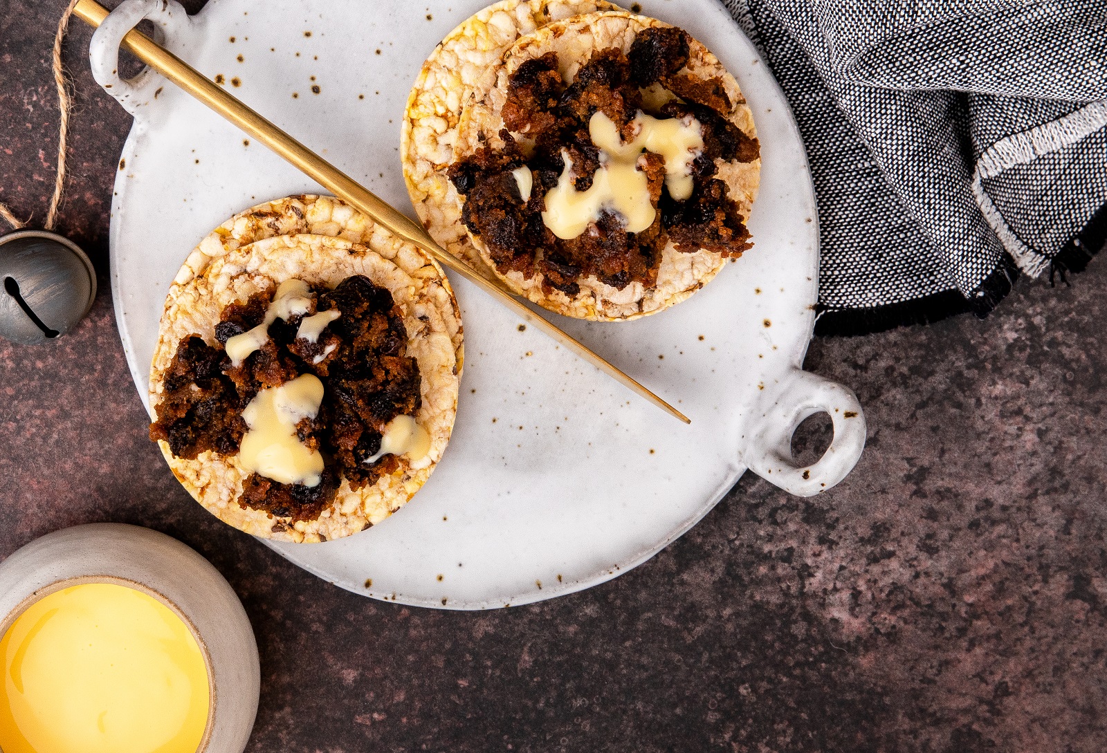 Christmas pudding (GF) & custard on CORN THINS slices