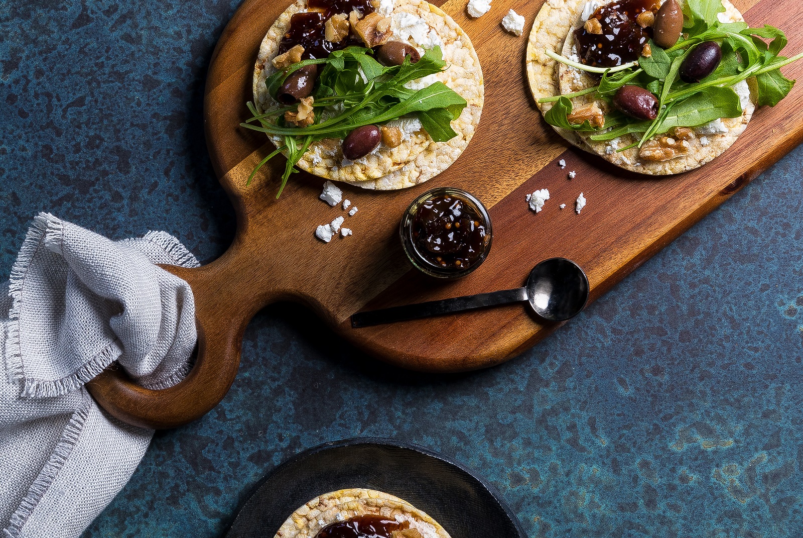 Goat's Cheese, Rocket, Kalamata Olives, Onion Chutney & Walnut on Corn Thins slices