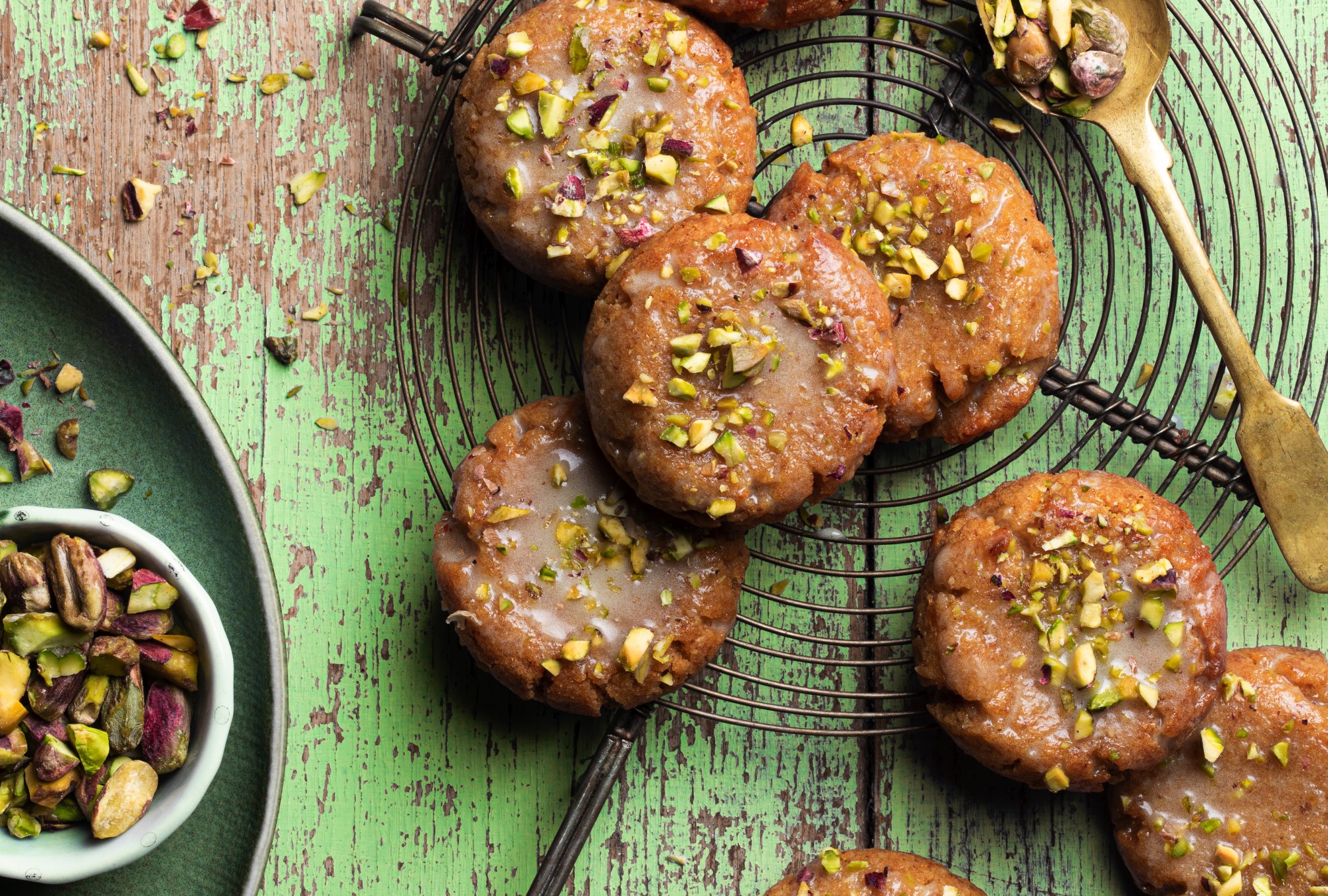 Orange & Pistachio Cookies using CORN THINS slices