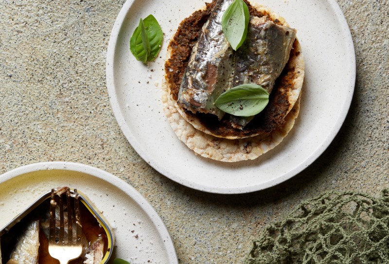 Chermoula & Sardines on Corn Thins slices