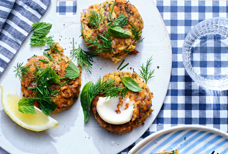 family friendly salmon cakes using Corn Thins slices