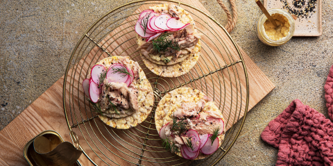 Horseradish cream, smoked mackerel, radish & dill on Corn thins slices