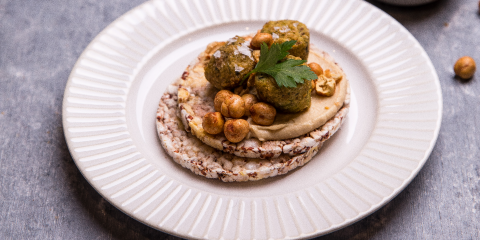 Hommus, falafel & roast chickpeas on Corn Thins slices