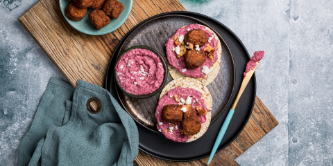 Beetroot Hommus, Veggie Bites & Feta on Corn Thins slices