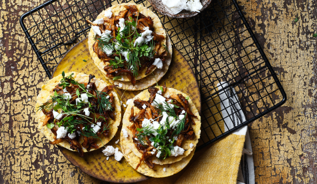 Smokey BBQ pulled mushroom with goats cheese & herbs on Corn Thins slices