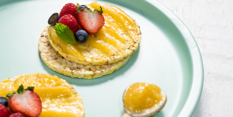 Lemon curd, Berries & mint on Corn Thins slices