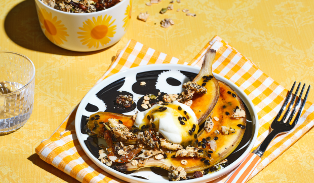 Breakfast banana split with Corn Thins granola