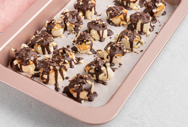 Banana Snickers Bites using Corn Thins slices