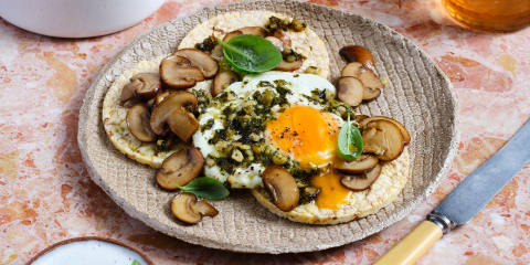 Corn Thins slices topped with pesto eggs & mushrooms