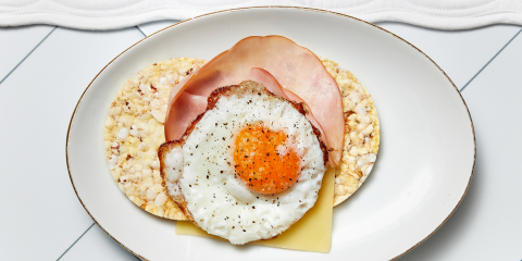 Fried Egg, Ham (or turkey), & cheese on Corn Thins slices