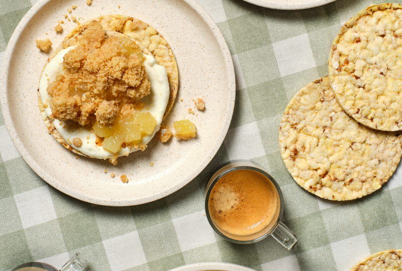 Vanilla Yoghurt & Apple Crumble on Corn Thins slices