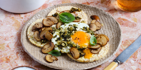 pesto eggs with mushrooms on Corn Thins slices
