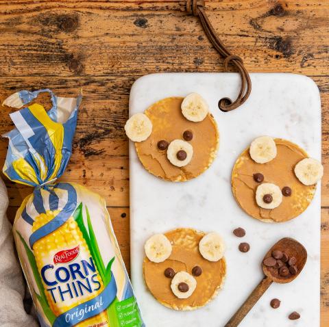 teddy bears (peanut butter, banana & choc chips on Corn Thins slices)