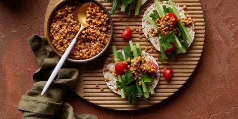 Lentils, green beans, celery, cherry tomato, parsley + olive oil & lemon dressing on Corn Thins slices