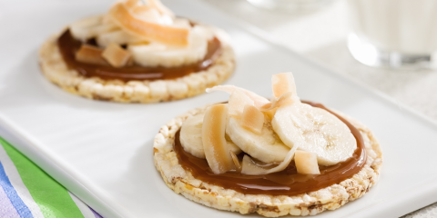 Banana, Caramel & Coconut on Corn Thins slices