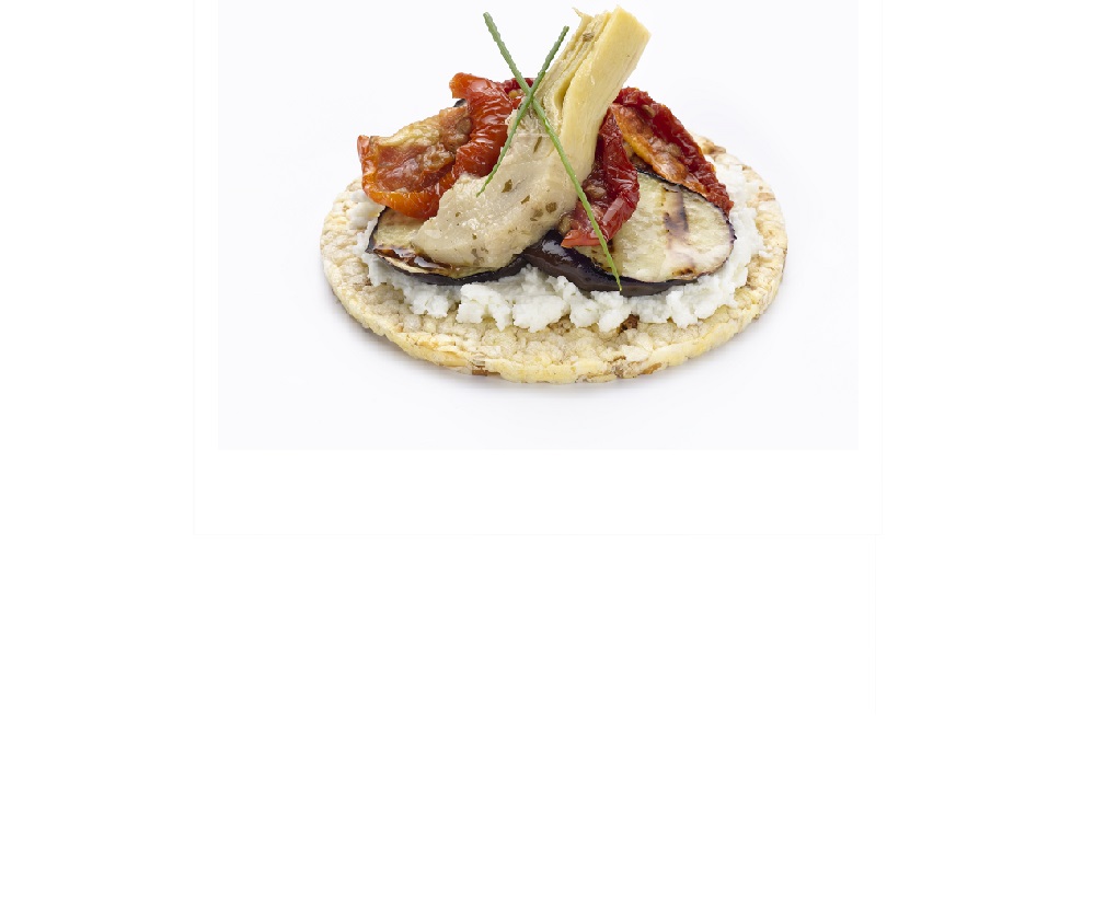 Lunch idea for CORN THINS of eggplant, artichoke & tomato