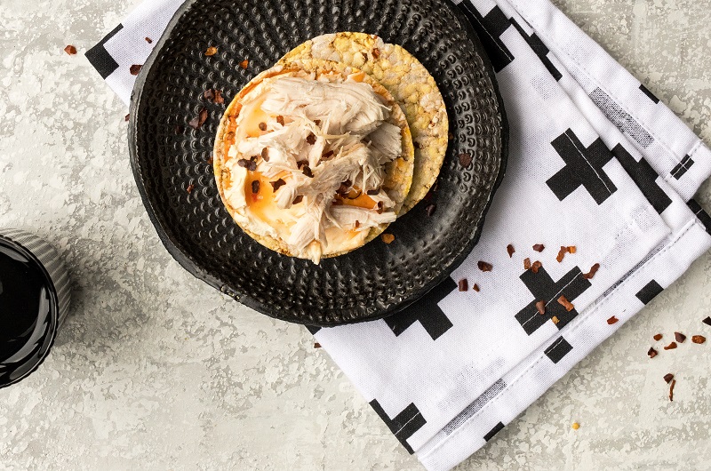 Sweet Chilli creamed cheese on CORN THINS slices with BBQ Chicken, #cornthins, #healthylunch, #nongmo