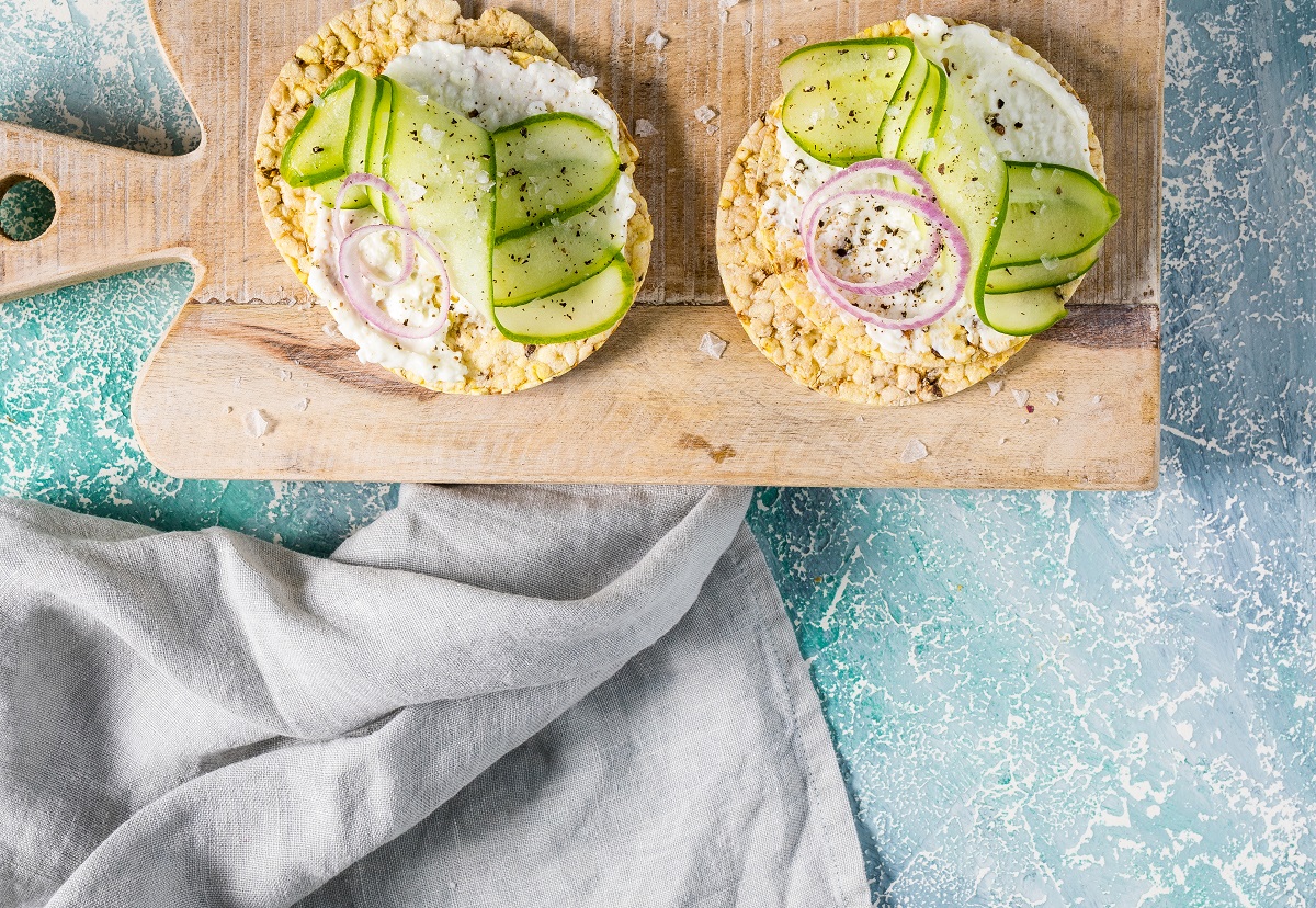 Cottage Cheese, Cucumber & Red Onion on CORN THINS for lunch