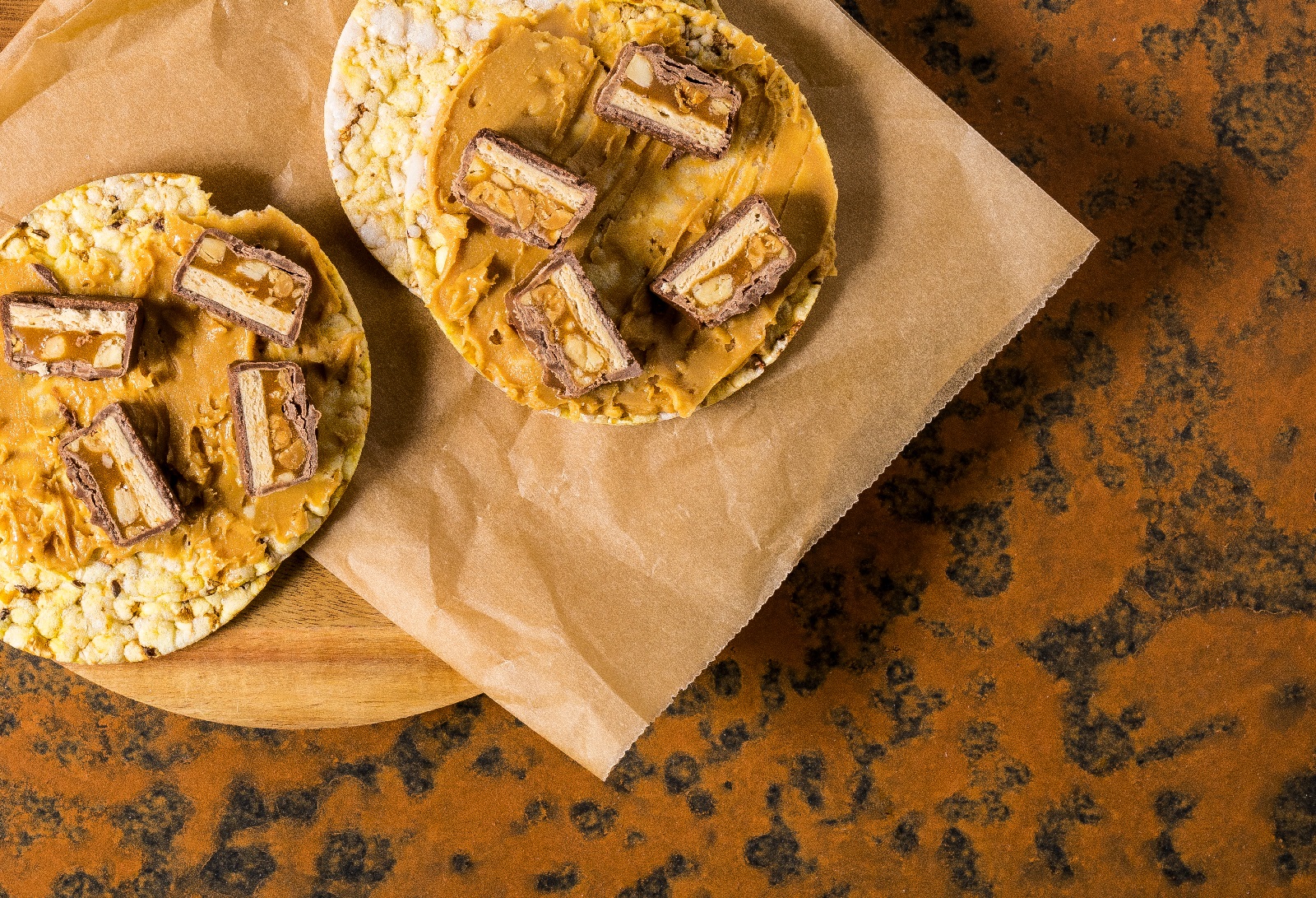 Peanut butter & Snickers on CORN THINS slices