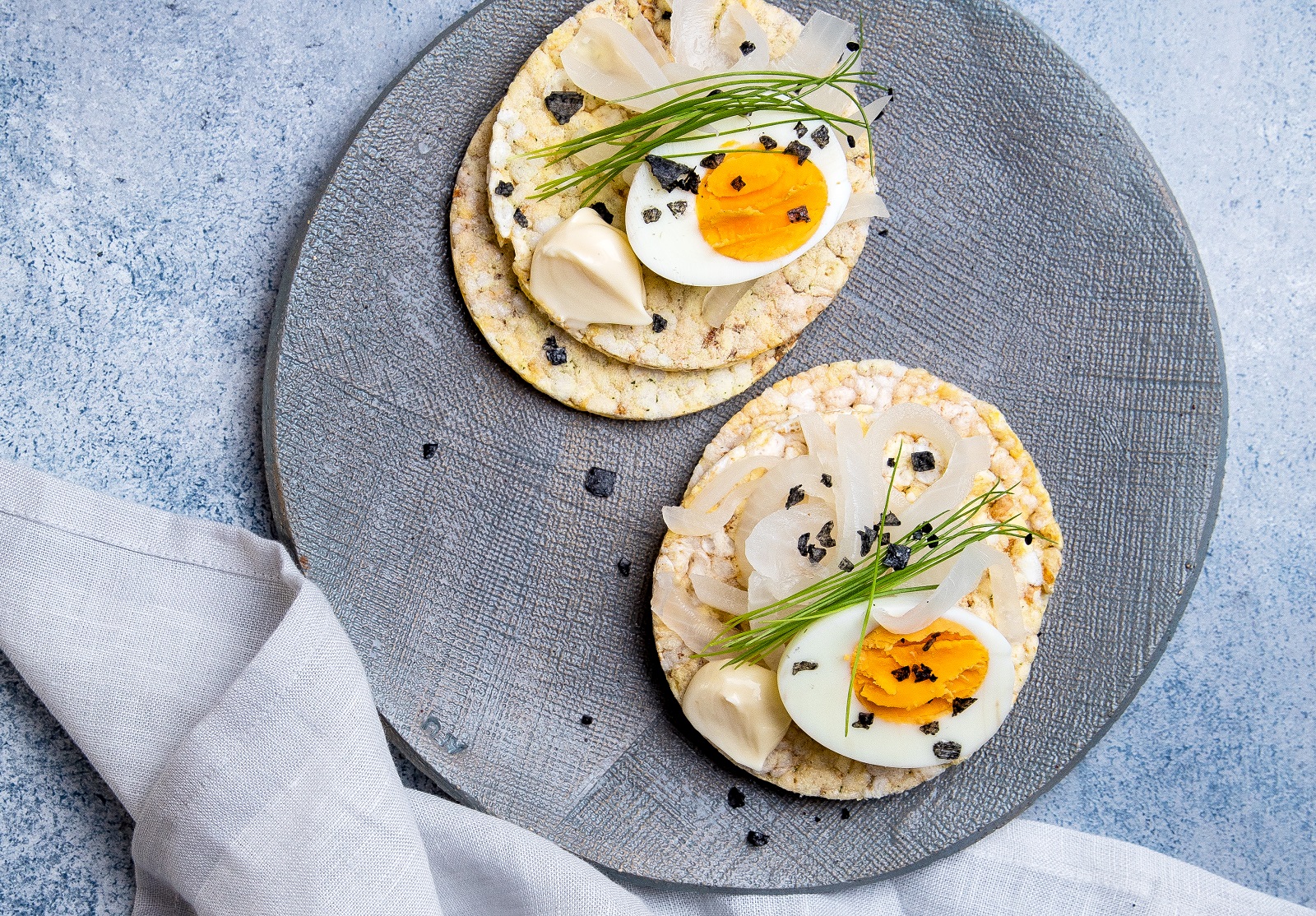 Boiled Egg, Pickled Onion, Mayonnaise & Chives on CORN THINS slices
