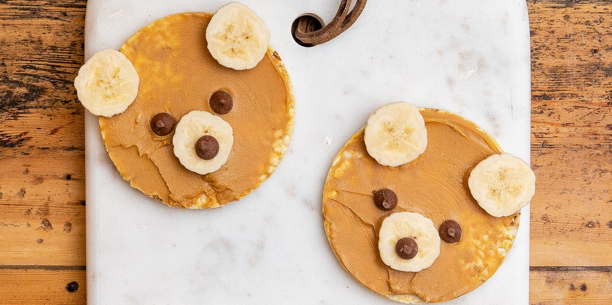 Teddy snacks made with Corn Thins slices, peanut butter, banana & choc chips