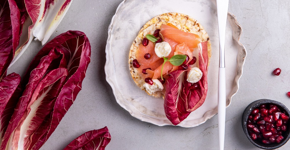 Smoked Salmon, bocconcini, basil & pomegranate on Corn Thins slices