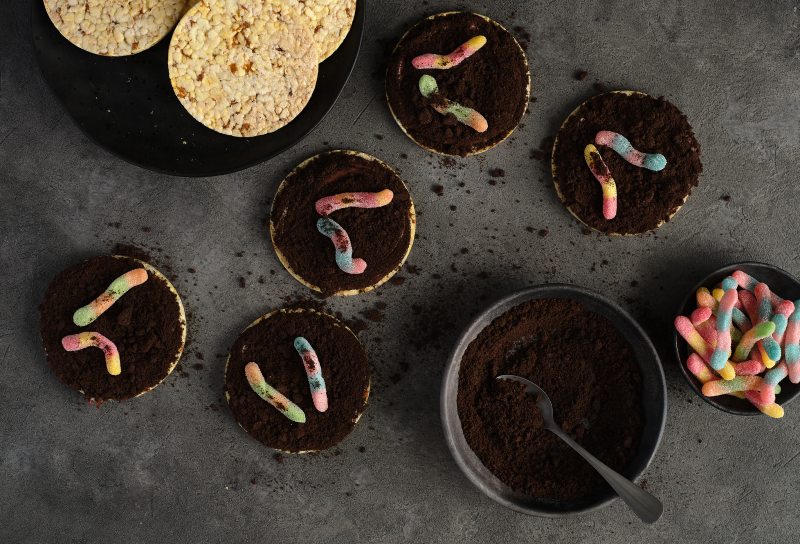 Halloween Corn Thins snack with Nutella, chocolate dirt & worms