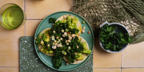 smashed avo, kale chips, sprouts and EVOO on Corn Thins slices